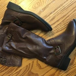 Frye Veronica Boot 4 women /2.5 children
